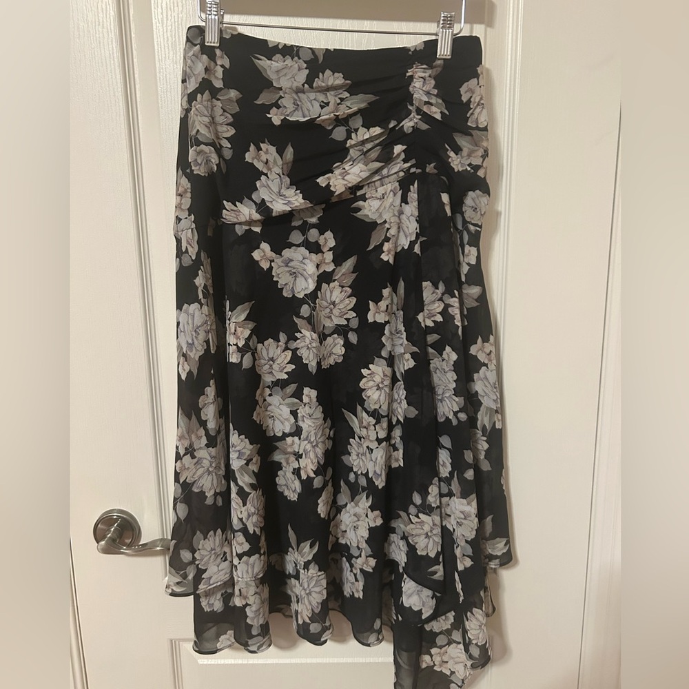 Ever New Black and Cream Floral Asymmetrical Skirt